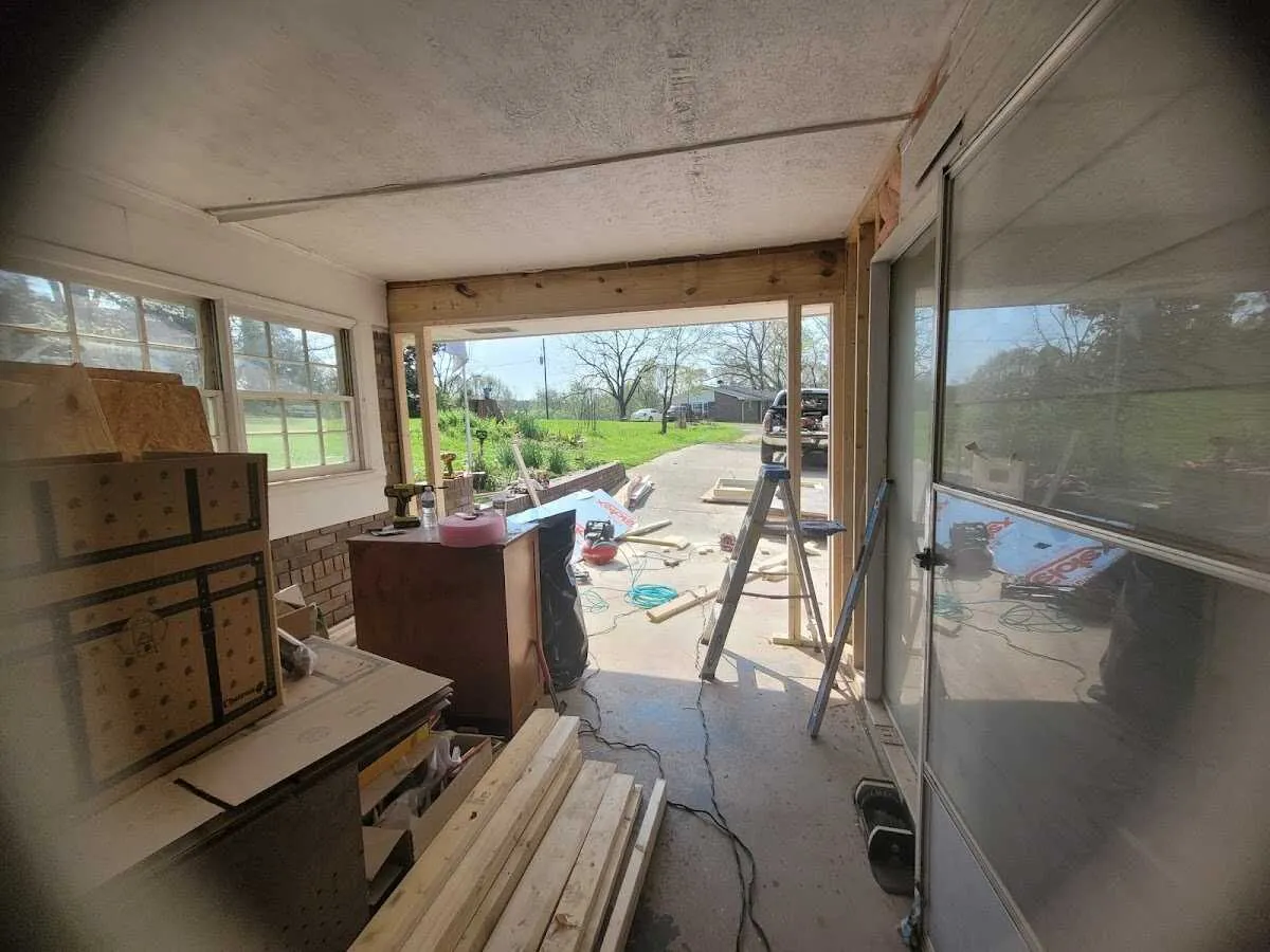 Air movers and dehumidifier for Drying & Dehumidification in Merriam